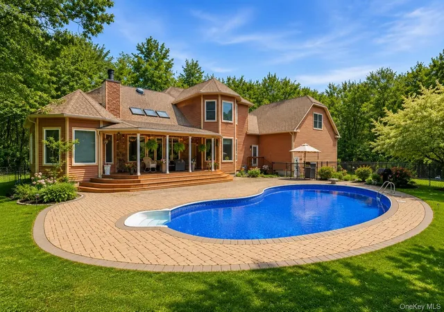 1st image of 6 Foxwood Rd, New Paltz, NY 12561 | MLS# 1010542