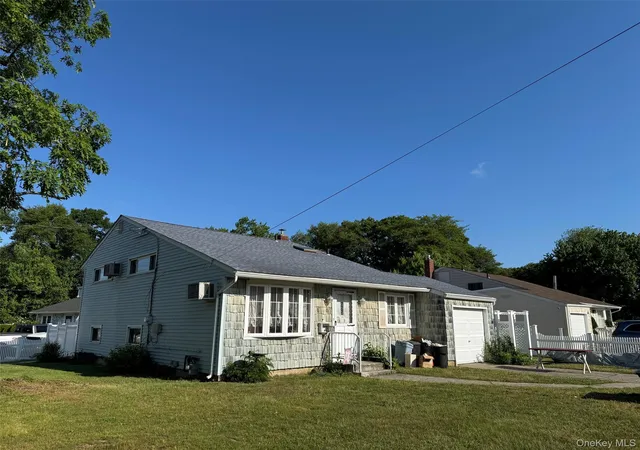 Homes for sale in Babylon, NY | 5 Lion Ln, Babylon, NY 11703 | MLS# 1010558