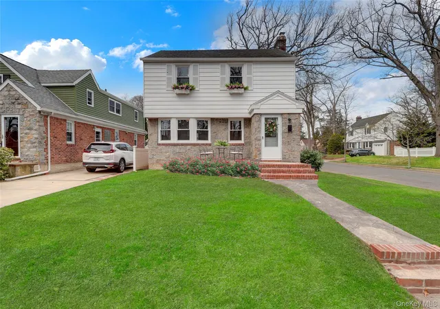 1st image of 31 Carol St, Lynbrook, NY 11563 | MLS# 1010562