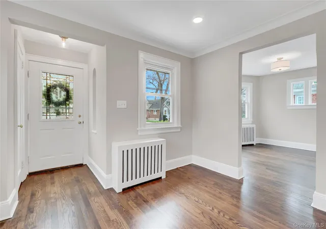 3rd image of 31 Carol St, Lynbrook, NY 11563 | MLS# 1010562