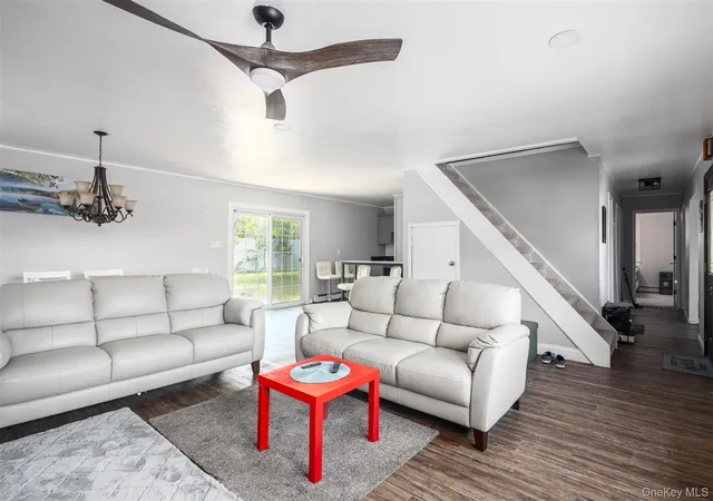 3rd image of 215 Avondale Dr, Brookhaven, NY 11720 | MLS# 1010573