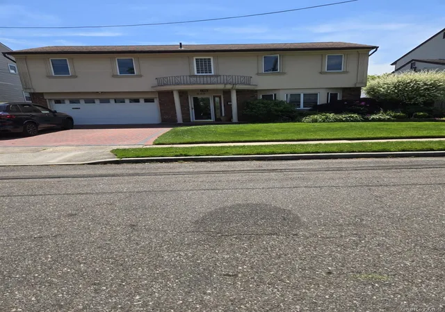 3rd image of 533 Halevy Dr, Hempstead, NY 11516 | MLS# 1010575