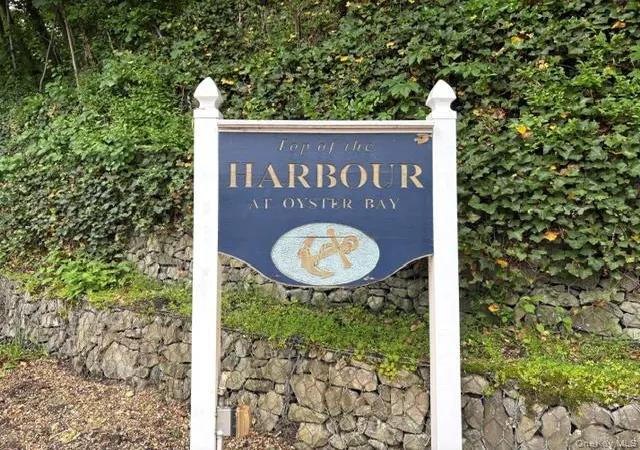 Photo 1 of Sale Pending at 11 Harbour Ln #1B, Oyster Bay, NY 11771 | MLS# 1010580 | Listing updated on 2026-09-15