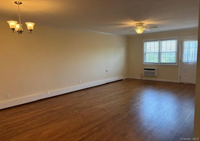 4th image of 11 Harbour Ln #1B, Oyster Bay, NY 11771 | MLS# 1010580