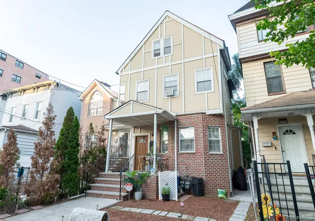 Homes for sale in Mount Vernon, NY | 17 S 7Th Ave, Mount Vernon, NY 10550 | MLS# 1010618