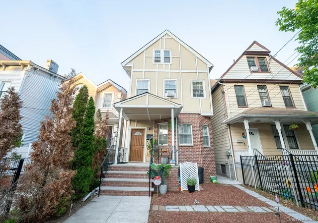 Homes for sale in Mount Vernon, NY | 17 S 7Th Ave, Mount Vernon, NY 10550 | MLS# 1010618