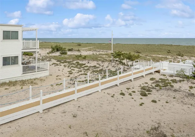 Homes for sale in Southampton, NY | 281 Dune Rd #17B, Southampton, NY 11978 | MLS# 1010637
