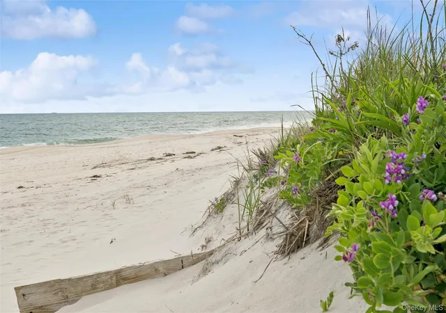 Homes for sale in Southampton, NY | 281 Dune Rd #17B, Southampton, NY 11978 | MLS# 1010637