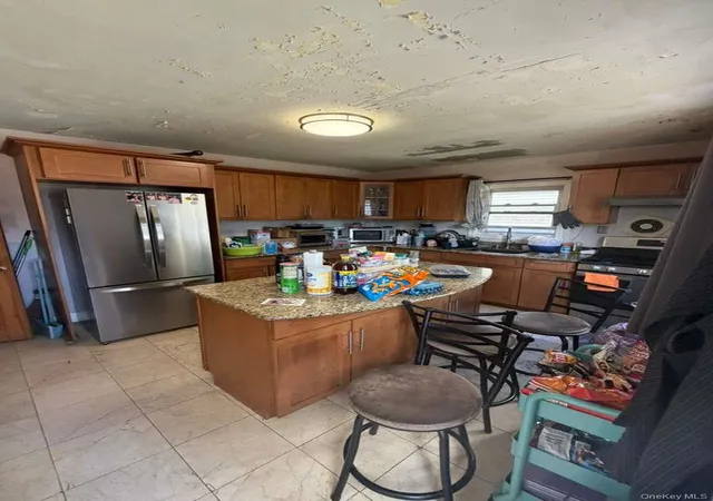 Photo 1 of House for sale at 24720 136th Road, Rosedale, NY 11422 | MLS# 1010638 | Listing updated on 2026-09-05