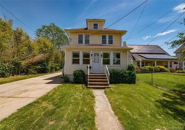 1st image of 129 Bay Ave, Brookhaven, NY 11772 | MLS# 1010643