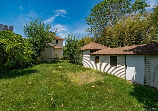 22nd image of 129 Bay Ave, Brookhaven, NY 11772 | MLS# 1010643