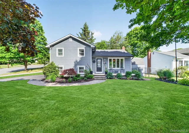3rd image of 13 Clarkview Rd, New Windsor, NY 12553 | MLS# 1010649
