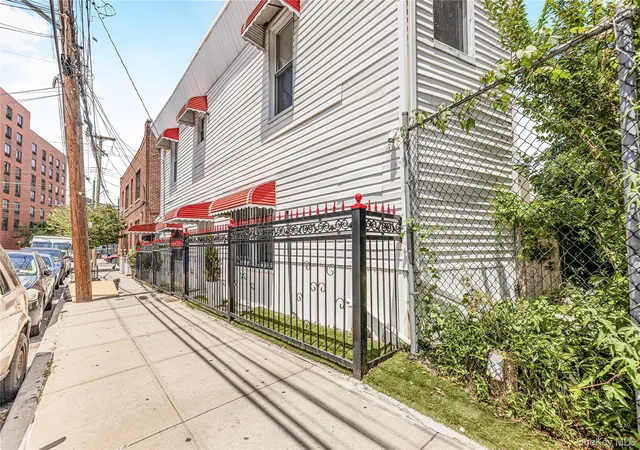 24th image of 735 E 211th St, Bronx, NY 10467 | MLS# 1010651