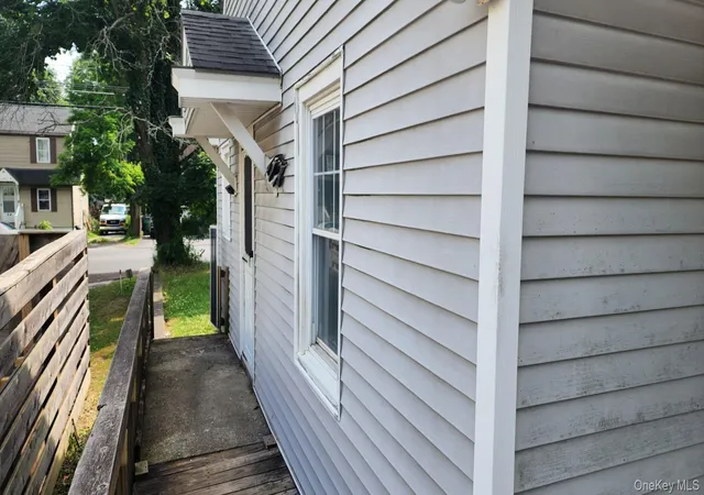 Homes for sale in Poughkeepsie, NY | 21 Marple Rd, Poughkeepsie, NY 12603 | MLS# 1010659
