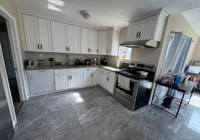 Photo 4 of Single family home for sale at 1 Eisenhower Rd, Centereach, NY 11720 | MLS# 1010666 | Listing updated on 2026-07-26