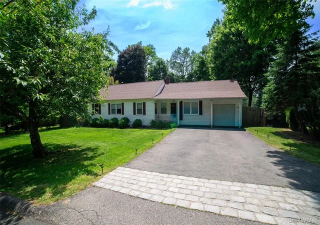 Homes for sale in Greenburgh, NY | 208 Woodhampton Dr, Greenburgh, NY 10603 | MLS# 1010667