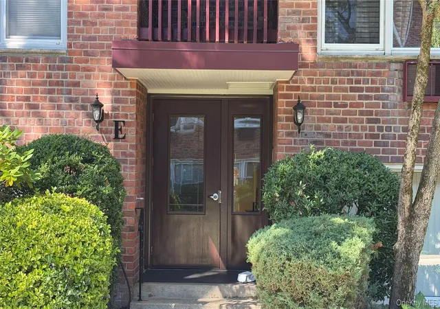 Photo 2 of Sale Pending at 61 Maine Ave #E5, Hempstead, NY 11570 | MLS# 1010674 | Listing updated on 2026-10-09