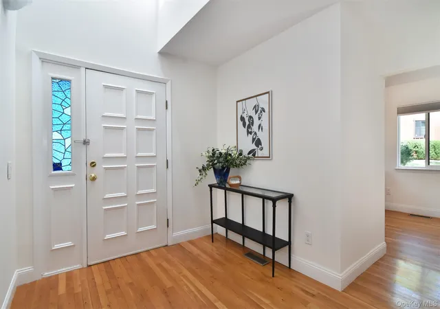 Homes for sale in Greenburgh, NY | 280 Birch Ln, Greenburgh, NY 10533 | MLS# 1010690