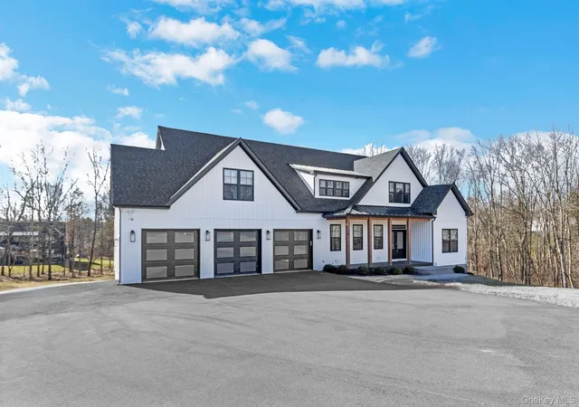 Photo 2 of Single family home for sale at 6 Conifer Ct, Poughkeepsie, NY 12603 | MLS# 1010700 | Listing updated on 2026-09-24