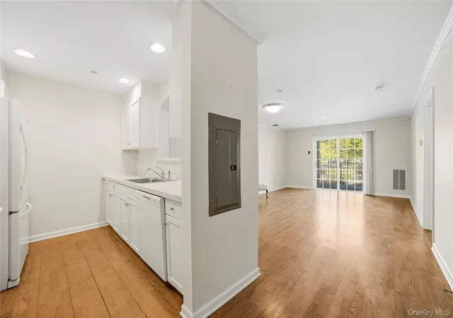 Homes for sale in Mount Kisco, NY | 100 Woodcrest Ln, Mount Kisco, NY 10549
