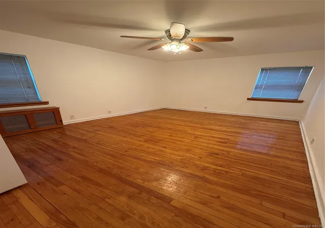 2nd image of 196-61 69Th Ave, Fresh Meadows, NY 11365