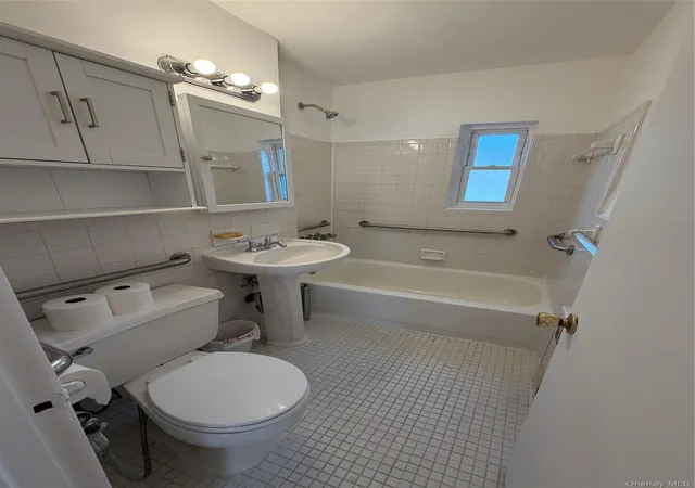 5th image of 196 61 69th Ave #1, Fresh Meadows, NY 11365 | MLS# 1010721
