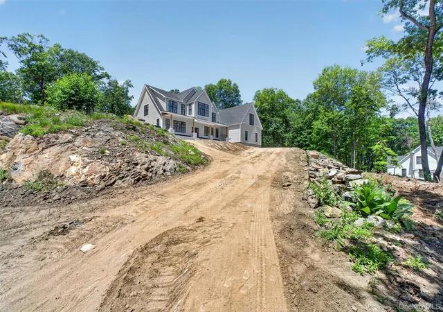 Photo 4 of Single family home for sale at 1349 Hanover St, Yorktown, NY 10598 | MLS# 1010735 | Listing updated on 2026-07-28
