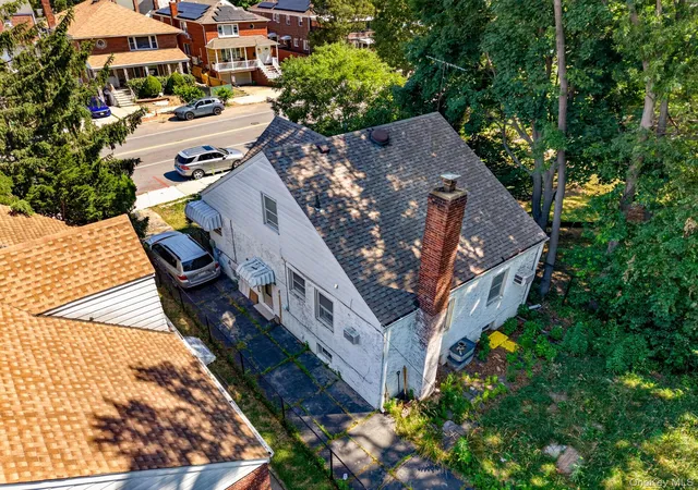 5th image of 185-06 64Th Ave, Fresh Meadows, NY 11365 | MLS# 1010743