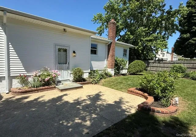 16th image of 322 N Virginia Ave, Massapequa, NY 11758 | MLS# 1010745