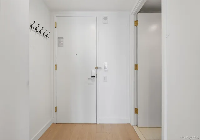 Photo 2 of Sale Pending at 3 Court Sq #5005, New York, NY 11101 | MLS# 1010747 | Listing updated on 2026-10-20