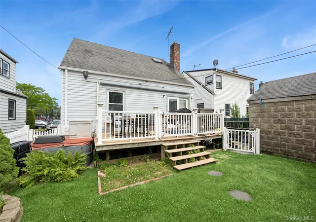 21st image of 85 16 248th St, Bellerose, NY 11426 | MLS# 1010758