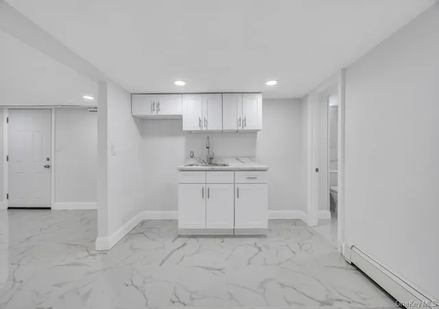 39th image of 1828 Stein Dr, Bay Shore, NY 11706 | MLS# 1010776