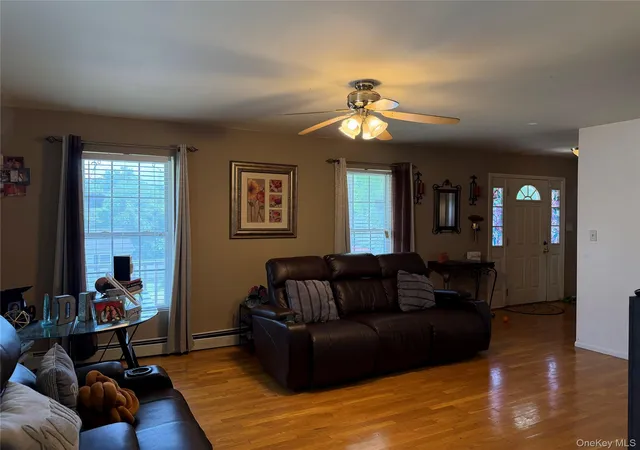 Homes for sale in Middletown, NY | 8 Walnut Ln, Middletown, NY 10940 | MLS# 1010798