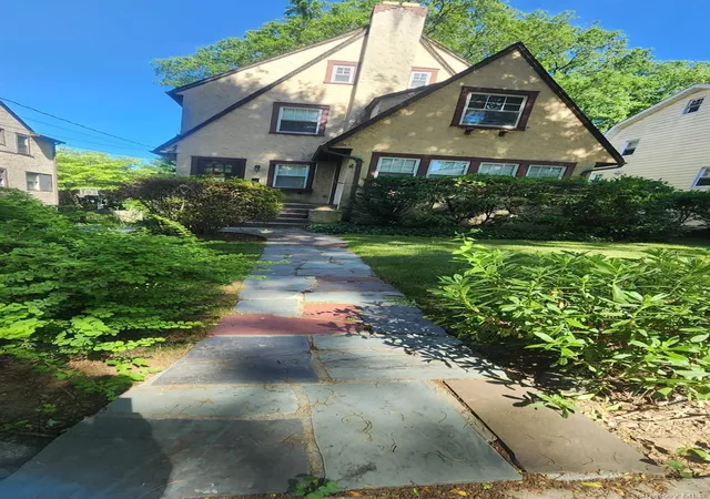 Homes for sale in Eastchester, NY | 72 Archer Dr, Eastchester, NY 10708 | MLS# 1010823