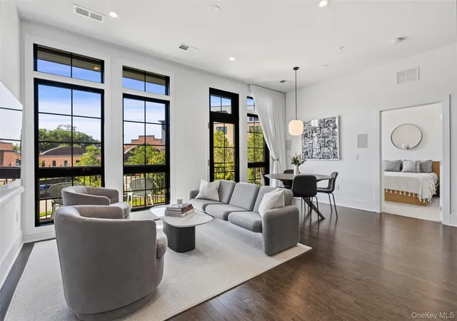 Photo 1 of Sale Pending at 100 Legend Dr #206, Mount Pleasant, NY 10591 | MLS# 1010826 | Listing updated on 2026-09-17
