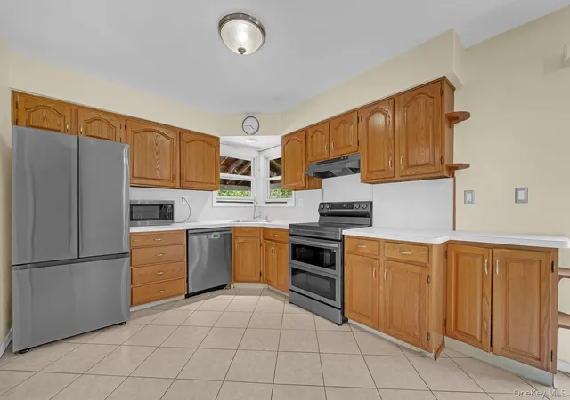 Photo 3 of Sale Pending at 9 Nassau Ave, West Babylon, NY 11704 | MLS# 1010827 | Listing updated on 2026-07-25