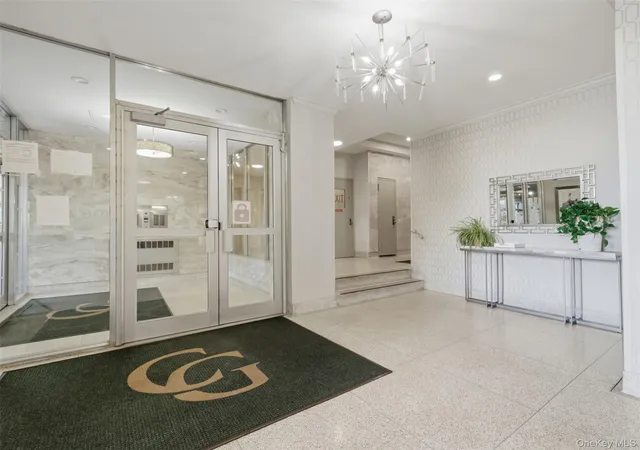 3rd image of 290 W 232Nd St, New York, NY 10463