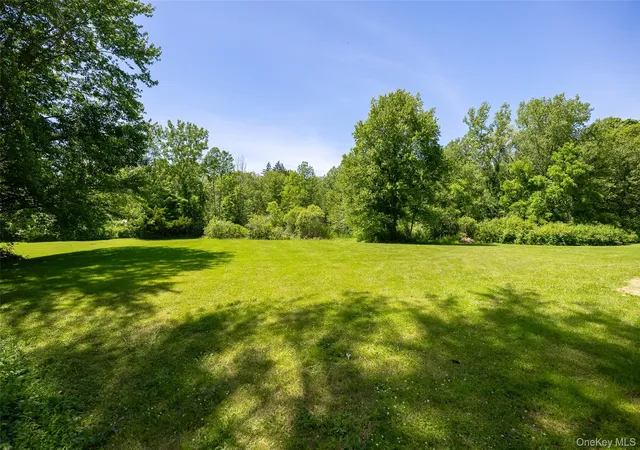 31st image of 18 Cream St, Hyde Park, NY 12538 | MLS# 1010873