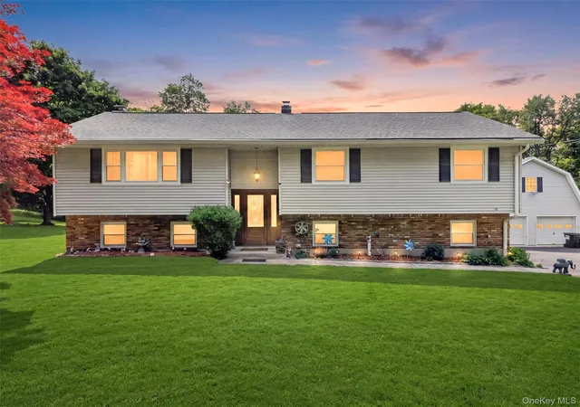 Homes for sale in Blooming Grove, NY | 18 Helms Hill Rd, Blooming Grove, NY 10992 | MLS# 1010878