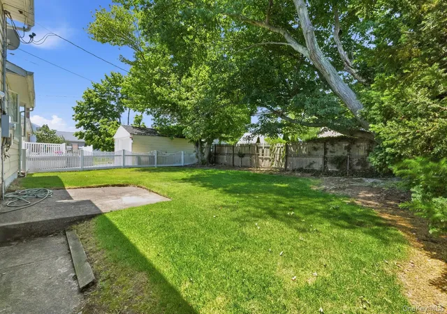 Photo 3 of Sale Pending at 3547 Northview Ave, Hempstead, NY 11793 | MLS# 1010891 | Listing updated on 2026-08-01