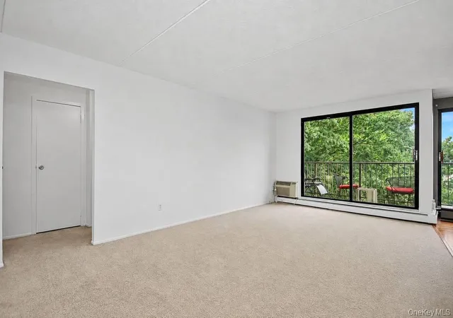 Listing Photo 4 - Condo for sale in building located at 150 Overlook, Peekskill, NY 10566 - Unit #5F