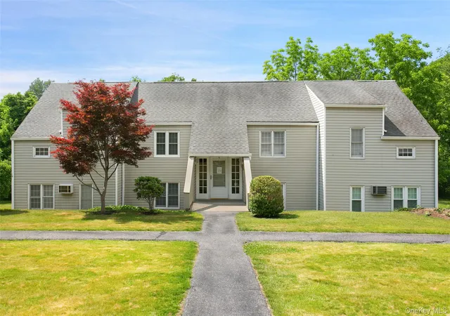 2nd image of 502 Holly Stream Ct, Southeast, NY 10509 | MLS# 1010945