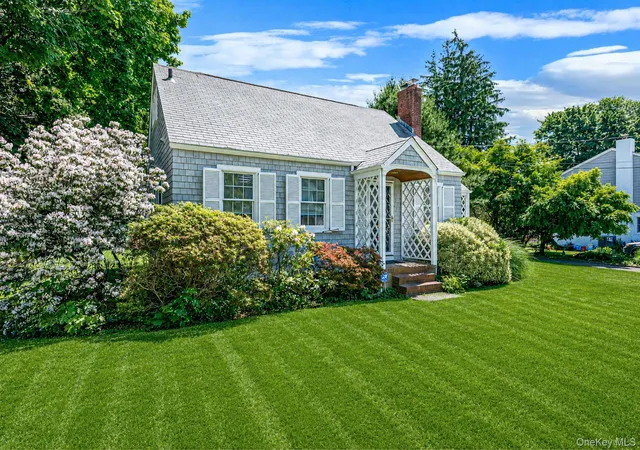 2nd image of 22 Lawrence St, Greenlawn, NY 11740 | MLS# 1010949