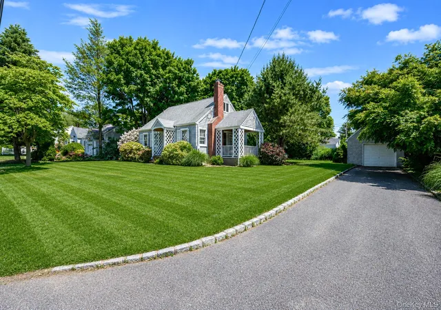 3rd image of 22 Lawrence St, Greenlawn, NY 11740 | MLS# 1010949