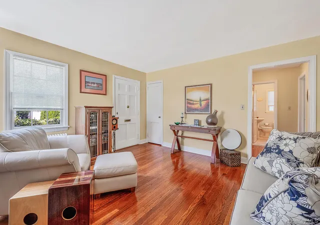 5th image of 22 Lawrence St, Greenlawn, NY 11740 | MLS# 1010949