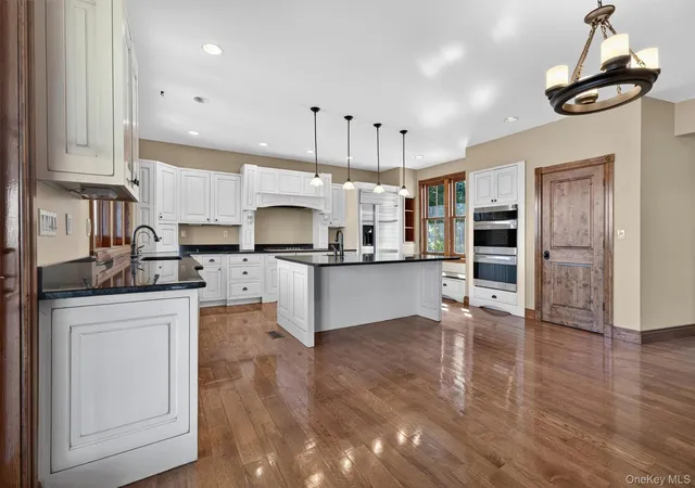4th image of 231-233 Celery Ave #231, New Hampton, NY 10958 | MLS# 1010969