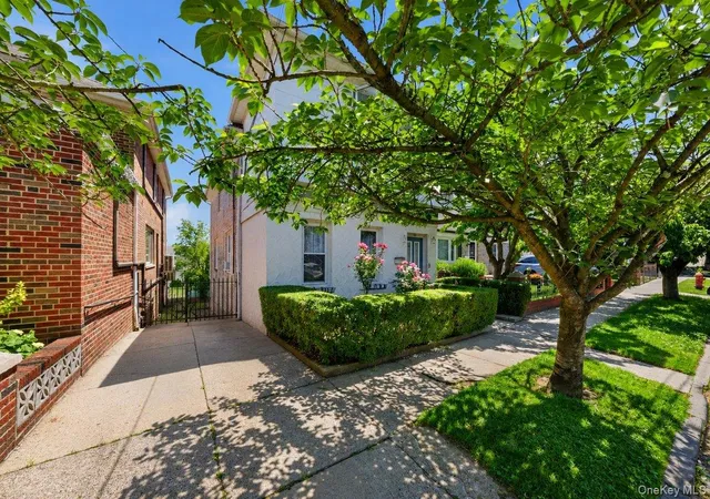 3rd image of 126 Glover Ave, Yonkers, NY 10704 | MLS# 1010987