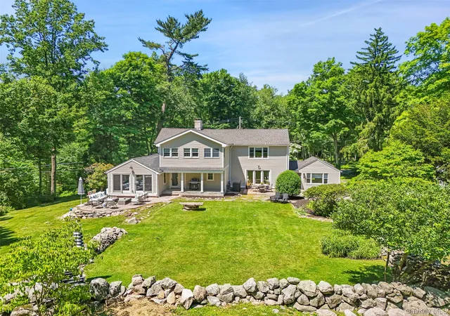 2nd image of 124 East St, Lewisboro, NY 10590 | MLS# 1010992