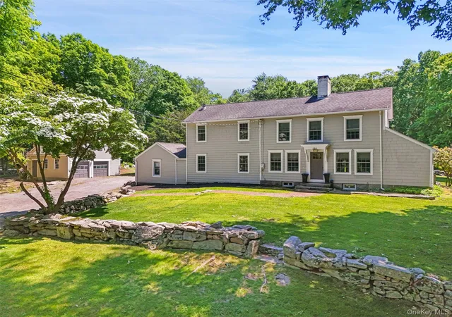 3rd image of 124 East St, Lewisboro, NY 10590 | MLS# 1010992