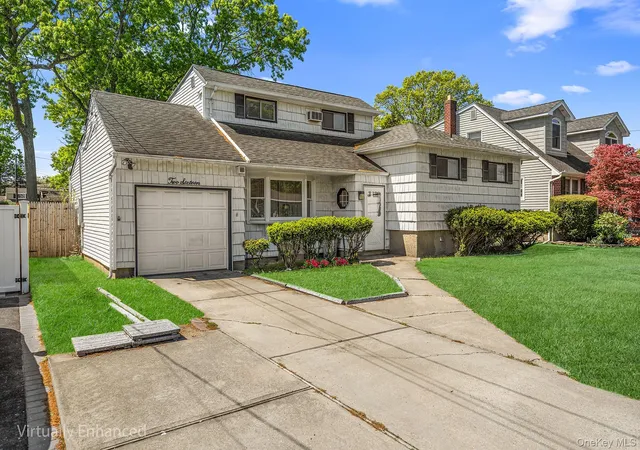 2nd image of 216 Oak St, Oyster Bay, NY 11762 | MLS# 1011032